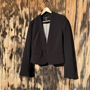Classic Black Blazer | Polished Tailored Capsule Wardrobe Minimal Corporate Chic